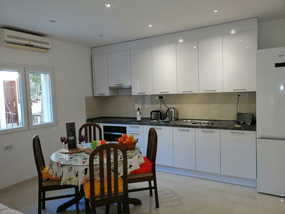 Apartment Marina Komiža Екстериор снимка