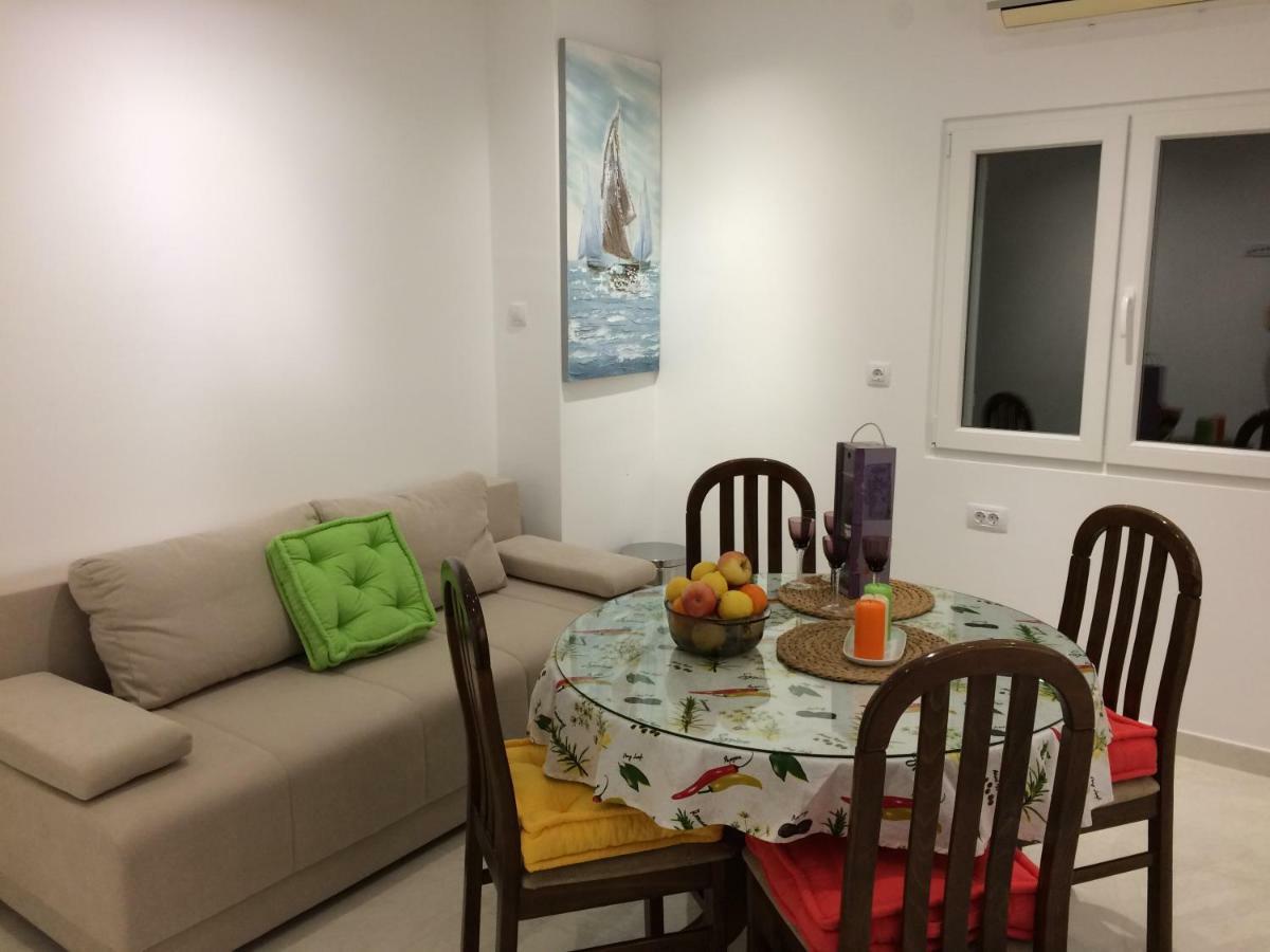 Apartment Marina Komiža Екстериор снимка